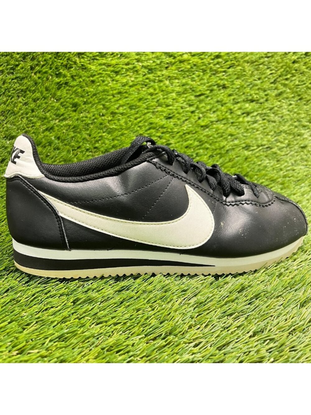 Nike Classic Cortez Womens Size 8.5 Black White Athletic Leather Shoes Sneakers